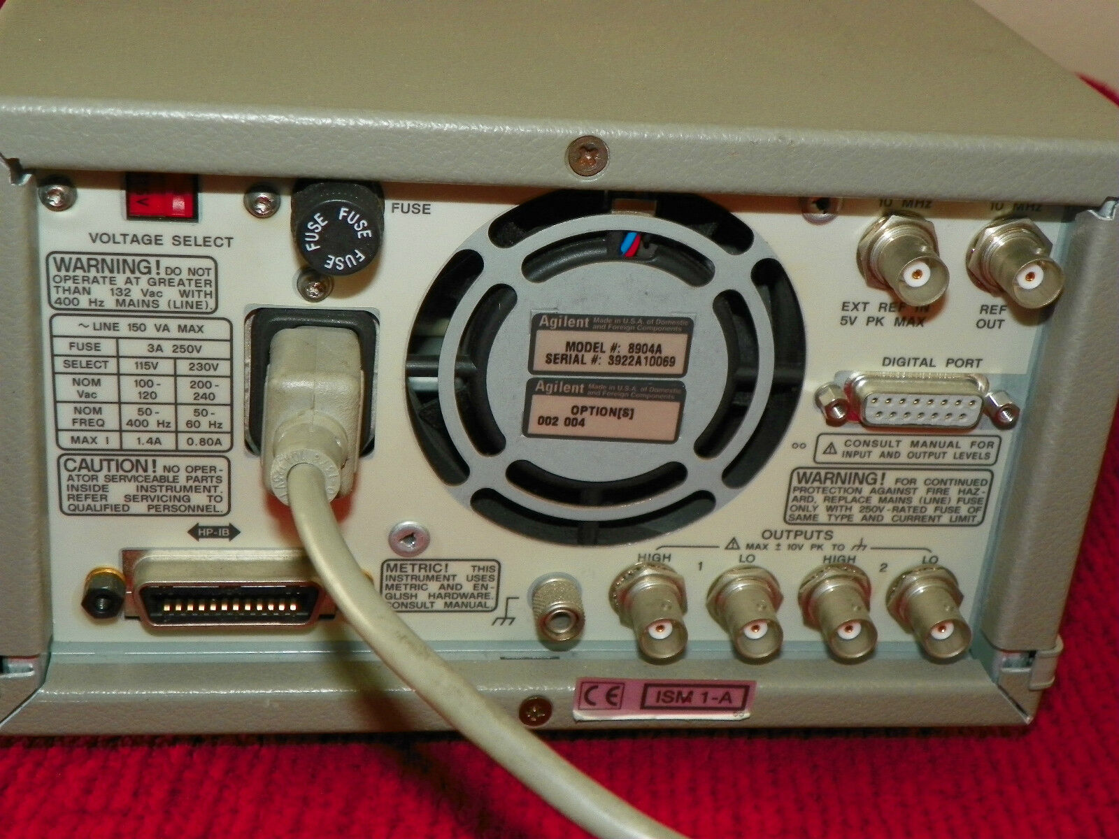Agilent HP 8904A Sythesized Function Generator opt 002 & 004 Agilent HP 8904A Sythesized Function Generator opt 002 & 004